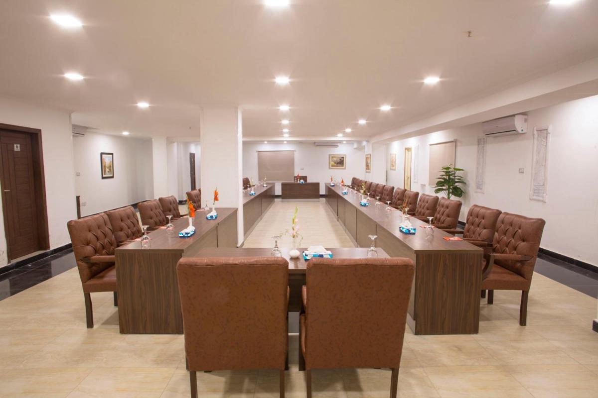 Hotel Oban Lahor Dış mekan fotoğraf